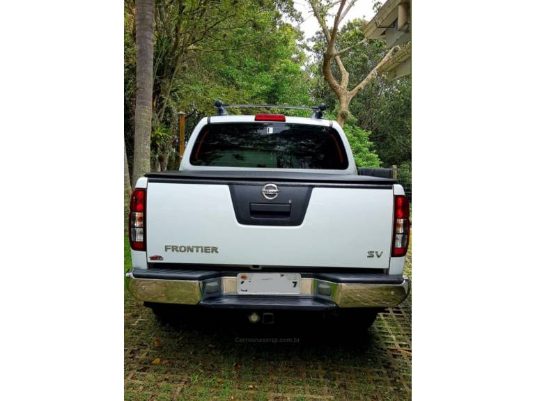 NISSAN - FRONTIER - 2014/2015 - Branca - R$ 99.900,00