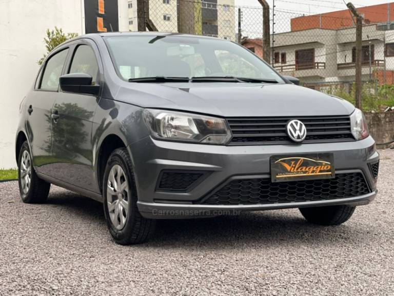 VOLKSWAGEN - GOL - 2022/2023 - Cinza - R$ 53.900,00