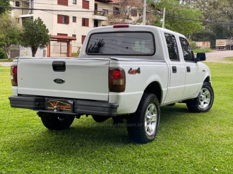 FORD - RANGER - 2006/2006 - Branca - R$ 59.900,00