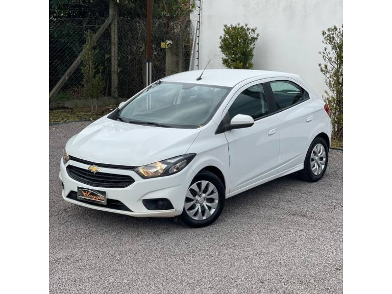 CHEVROLET - ONIX - 2017/2017 - Branca - R$ 56.900,00