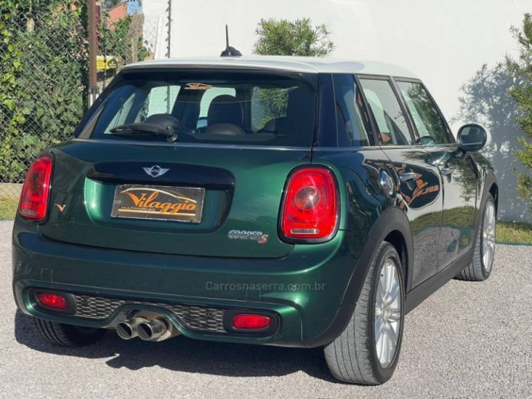 MINI - COOPER - 2015/2015 - Verde - R$ 90.900,00