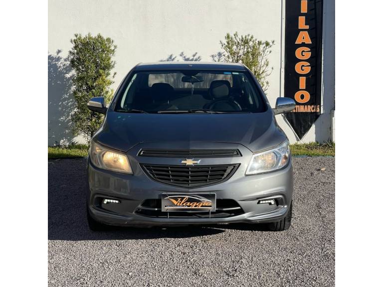 CHEVROLET - PRISMA - 2016/2017 - Cinza - R$ 44.900,00