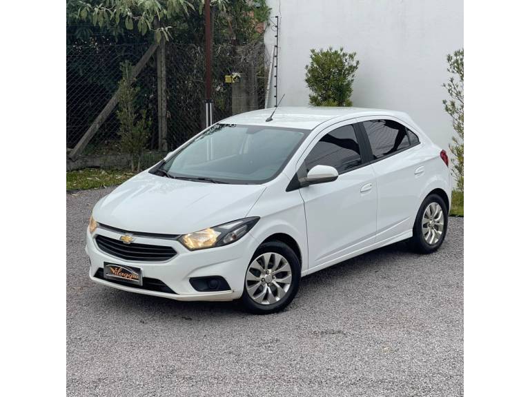 CHEVROLET - ONIX - 2017/2017 - Branca - R$ 56.900,00