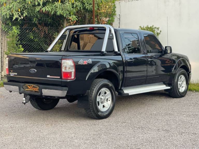 FORD - RANGER - 2011/2012 - Preta - R$ 76.900,00