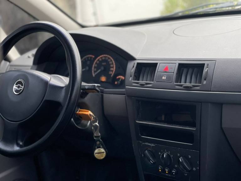 CHEVROLET - MERIVA - 2007/1997 - Cinza - R$ 19.900,00