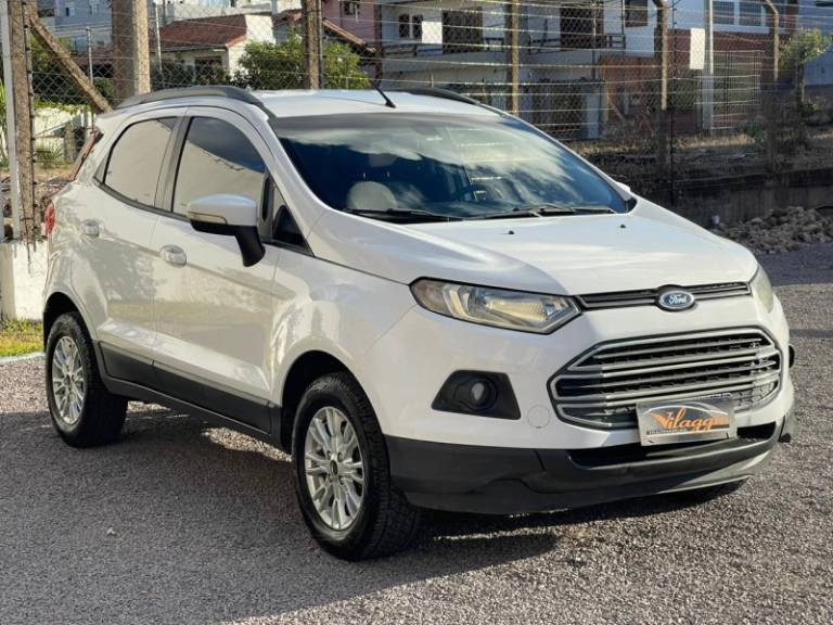 FORD - ECOSPORT - 2015/2015 - Branca - R$ 53.900,00