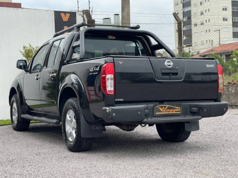 NISSAN - FRONTIER - 2010/2010 - Preta - R$ 78.900,00