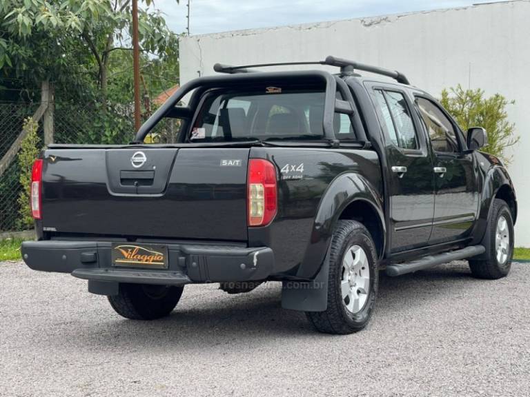 NISSAN - FRONTIER - 2010/2010 - Preta - R$ 78.900,00