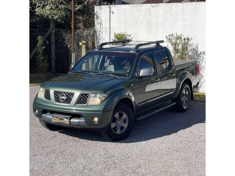 NISSAN - FRONTIER - 2012/2013 - Verde - R$ 89.900,00