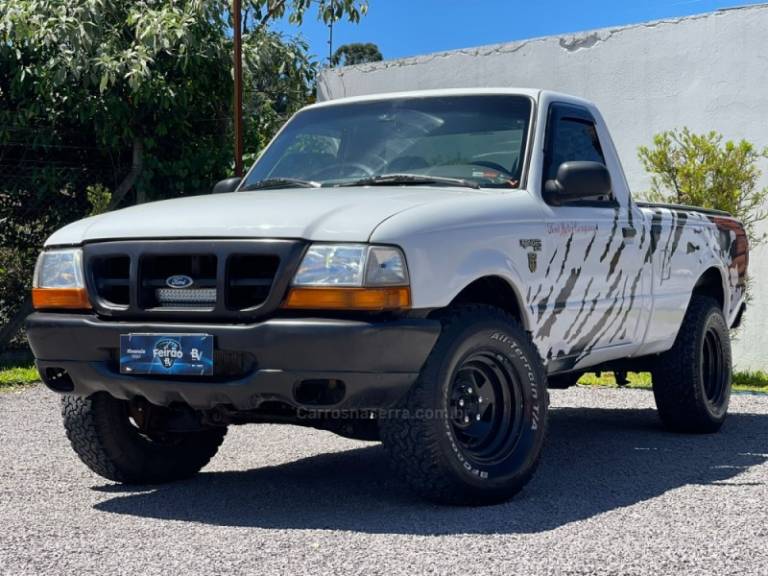 FORD - RANGER - 2000/2001 - Branca - R$ 49.900,00