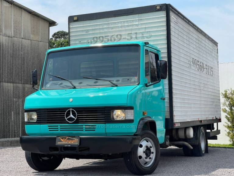 MERCEDES-BENZ - 709 - 1995/1995 - Verde - R$ 99.000,00