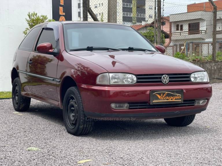 VOLKSWAGEN - GOL - 1996/1995 - Vermelha - R$ 17.900,00