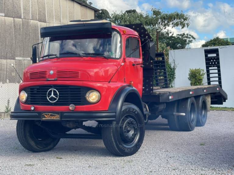 MERCEDES-BENZ - L-2219 - 1981/1981 - Vermelha - R$ 140.000,00