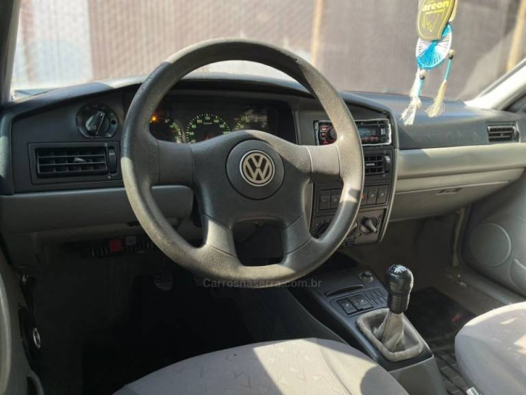 VOLKSWAGEN - QUANTUM - 2000/2001 - Branca - R$ 15.900,00