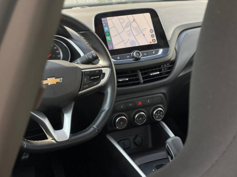 CHEVROLET - ONIX - 2023/2024 - Cinza - R$ 89.900,00