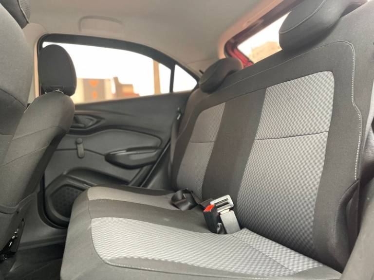 CHEVROLET - ONIX - 2017/2018 - Vinho - R$ 58.900,00
