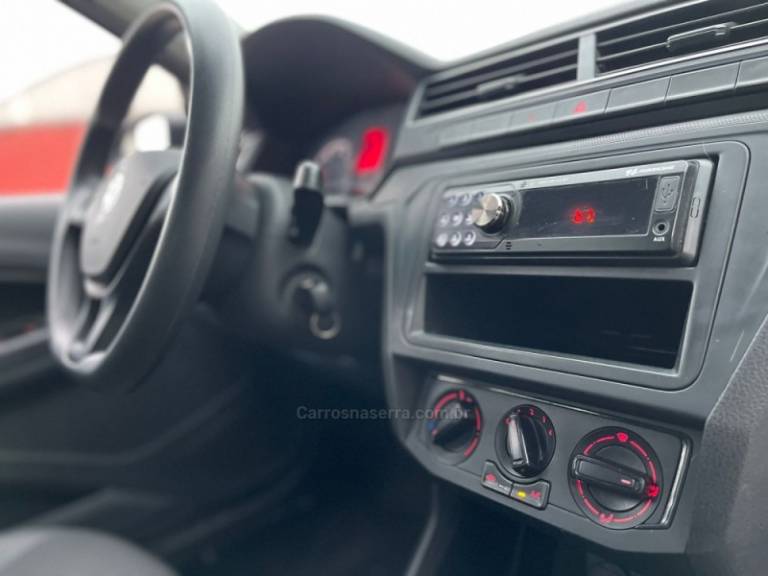 VOLKSWAGEN - GOL - 2022/2023 - Cinza - R$ 53.900,00