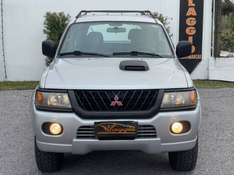 MITSUBISHI - PAJERO - 2001/2002 - Prata - R$ 54.900,00