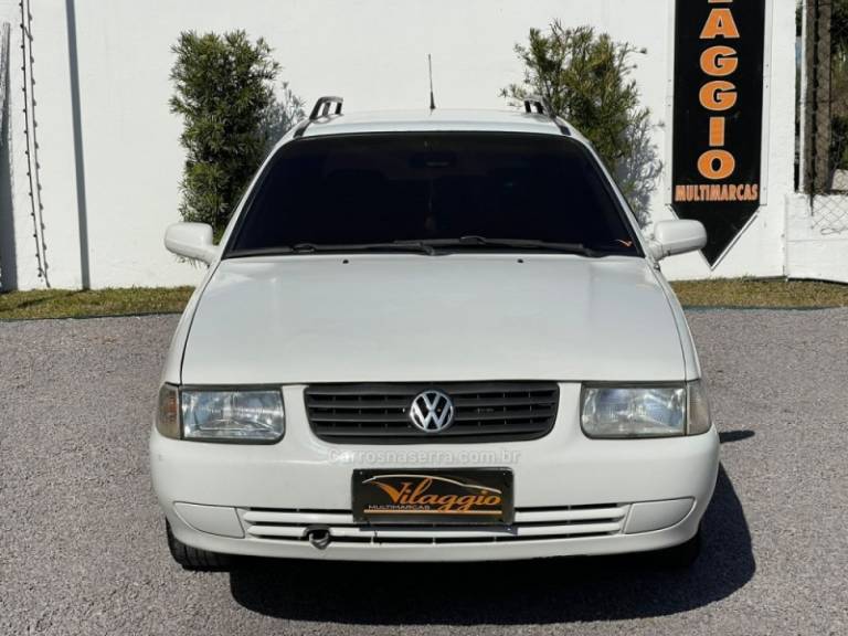 VOLKSWAGEN - QUANTUM - 2000/2001 - Branca - R$ 15.900,00